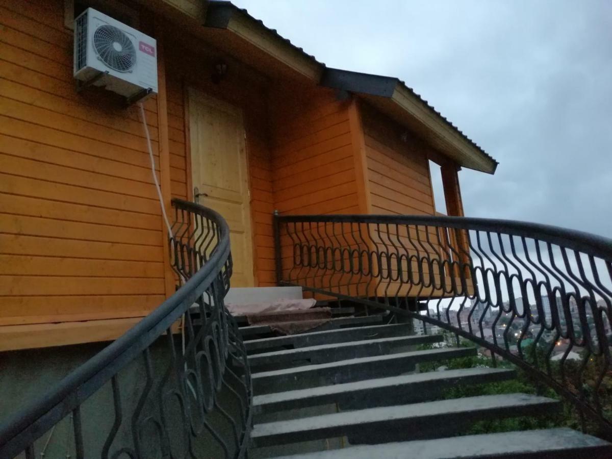 Деревянный Котеж The 1 С Выдом На Город Batoumi Extérieur photo