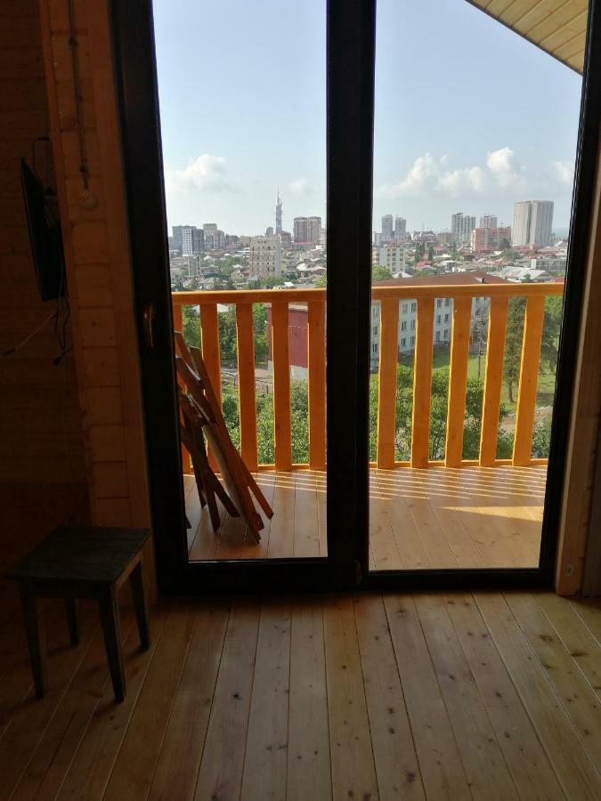 Деревянный Котеж The 1 С Выдом На Город Batoumi Extérieur photo