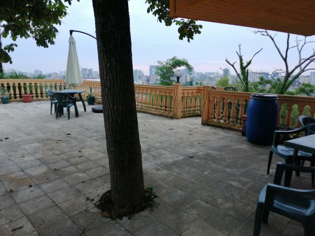 Деревянный Котеж The 1 С Выдом На Город Batoumi Extérieur photo