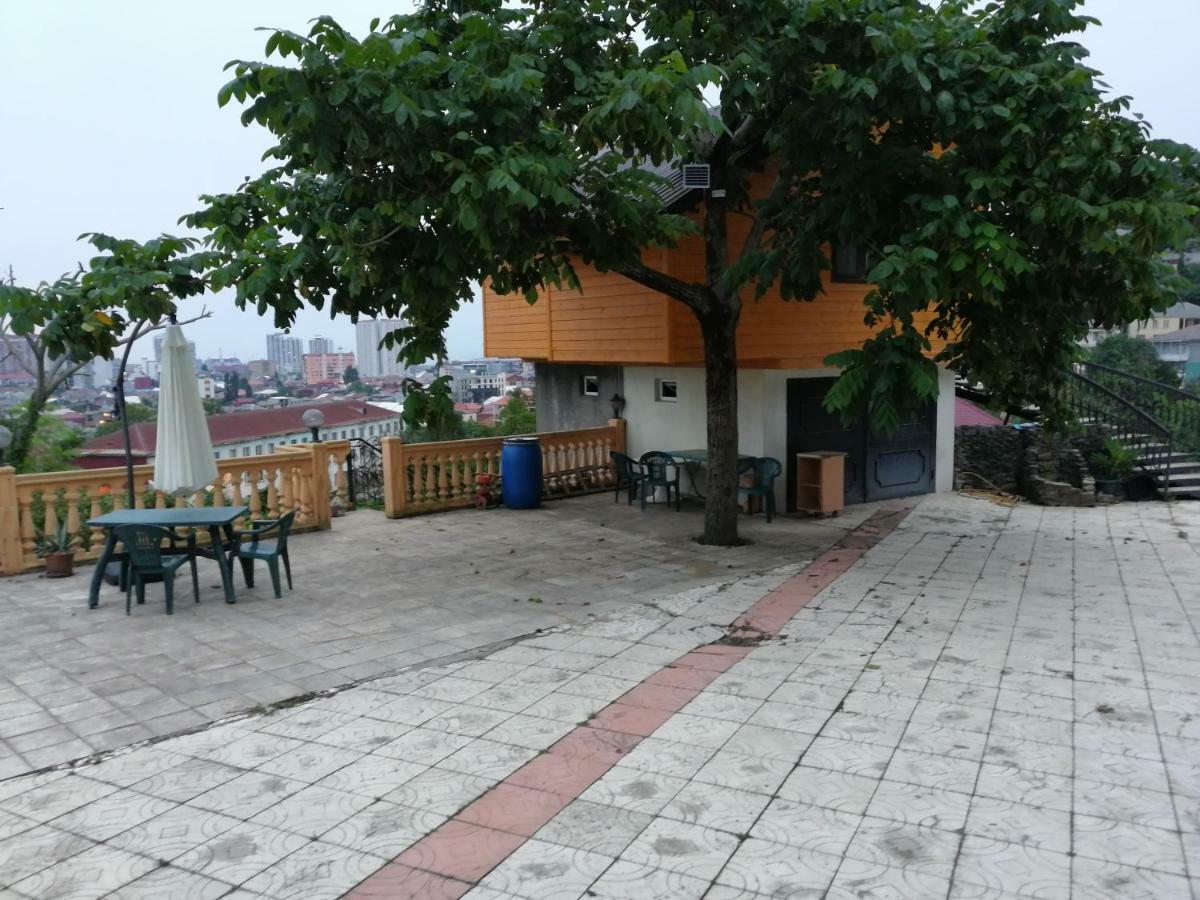 Деревянный Котеж The 1 С Выдом На Город Batoumi Extérieur photo