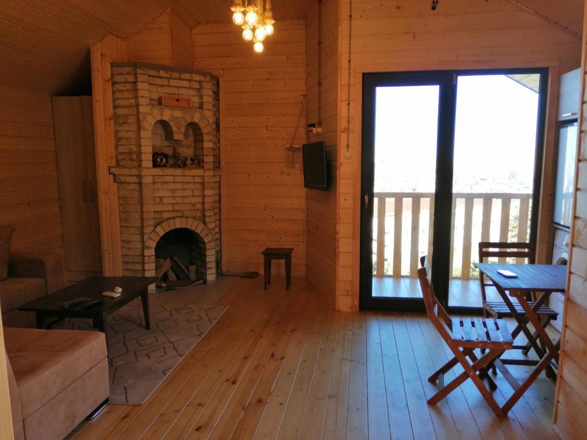 Деревянный Котеж The 1 С Выдом На Город Batoumi Extérieur photo